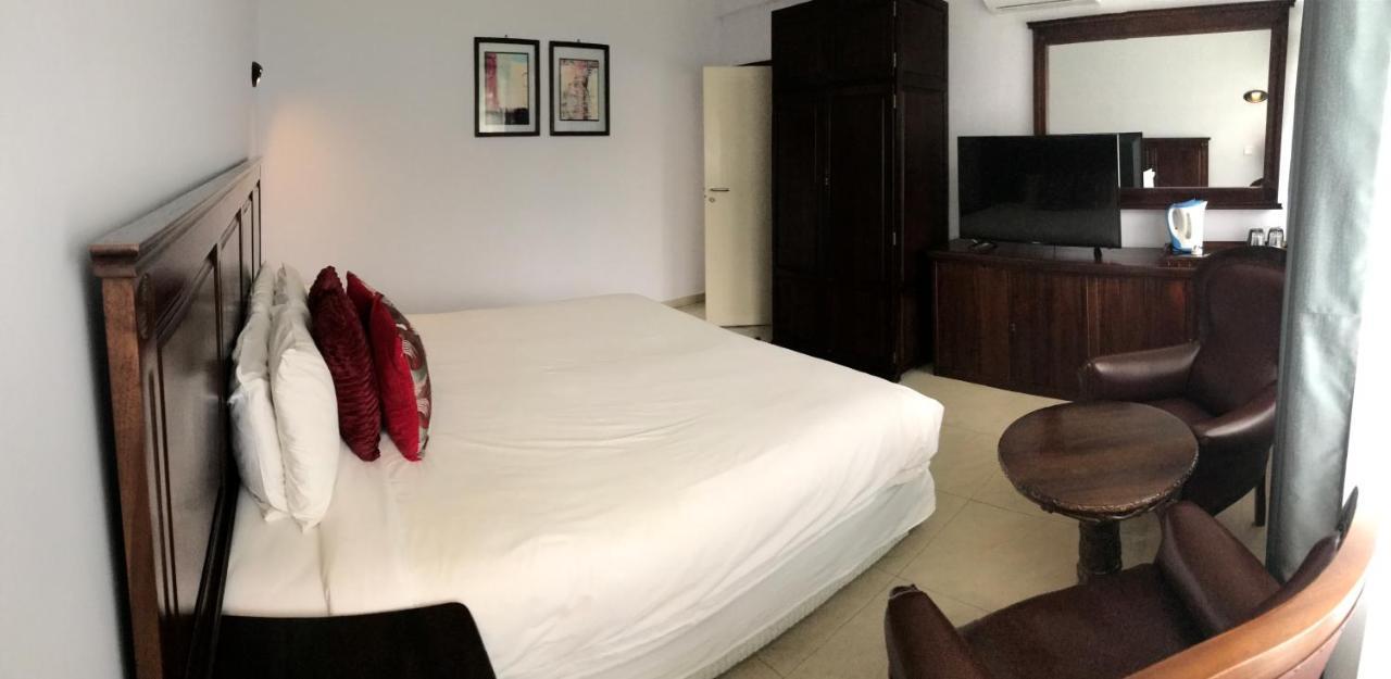 Crescent Lodge Livingstone Extérieur photo